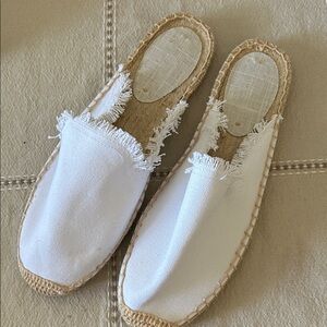 Elegant White Frayed Espadrille Mules